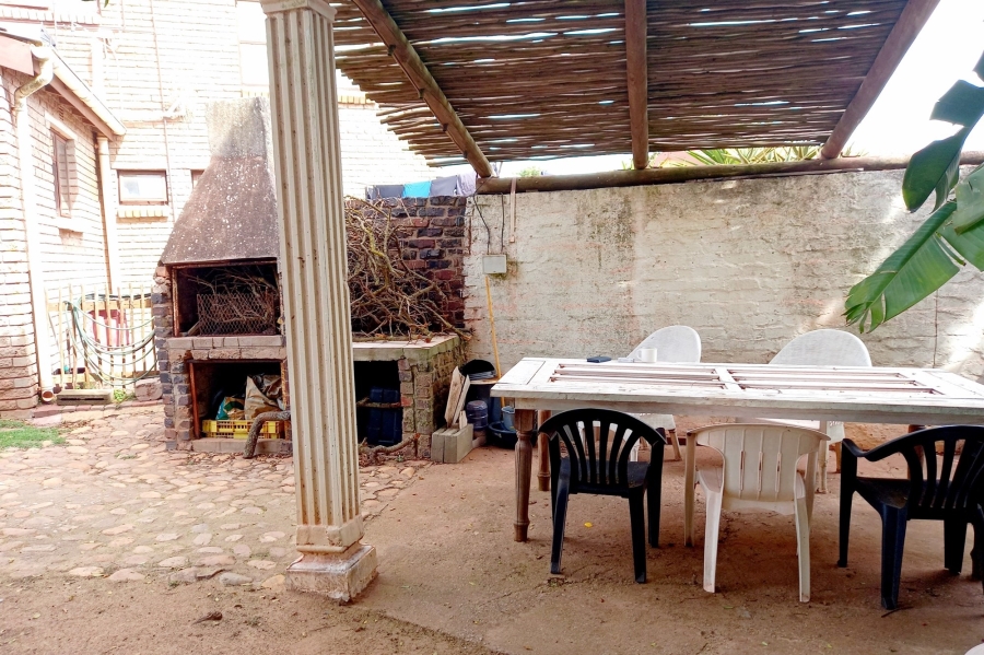 5 Bedroom Property for Sale in Vredenburg Western Cape
